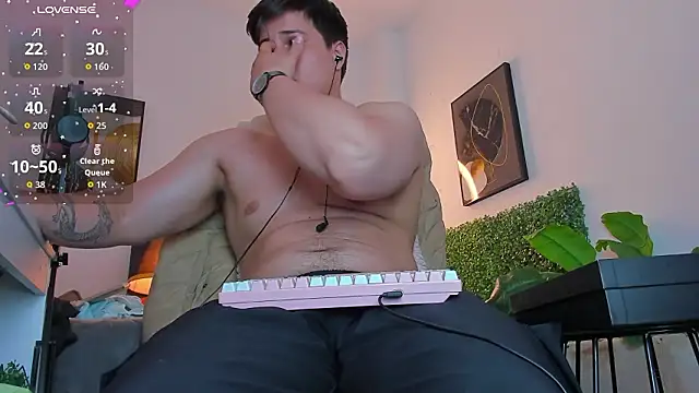 Thom_Ohtani Webcamshow