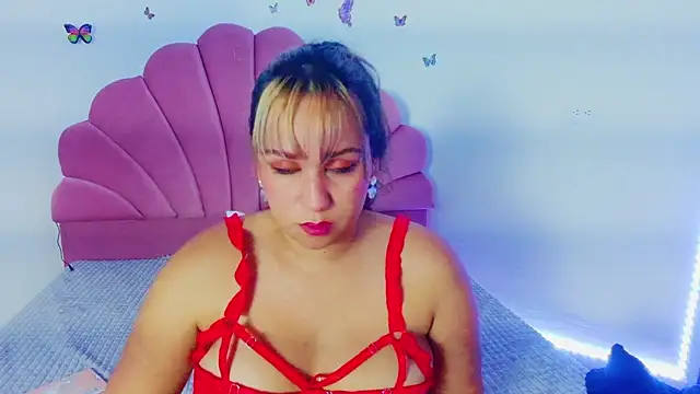 paula_brausin_ élő XXX-chatje