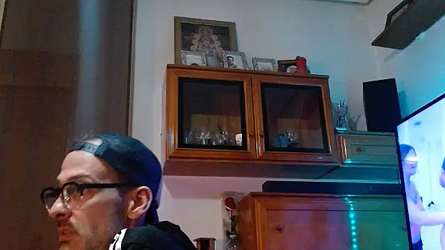 gaditanoxcyl Live XXX Chat