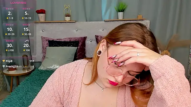 MilanaXHoney live XXX chat