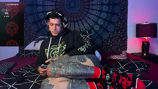 jhonny__ackerman's Live XXX Chat