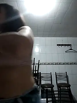 karlagiraldo198 élő XXX-chatje