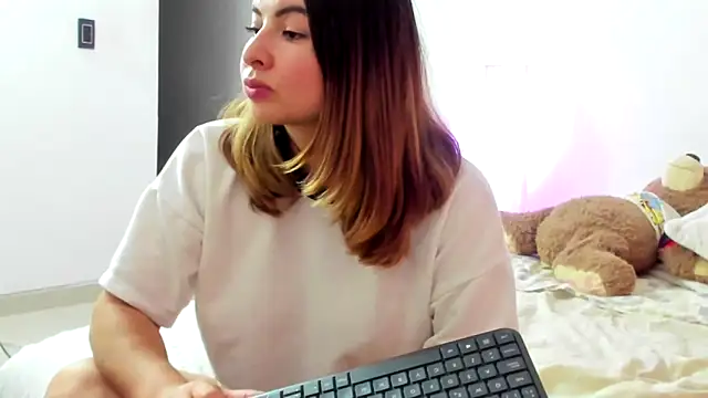 __Emma__11__Lecat_ Live XXX Chat