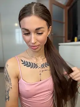 Charming_Ritta Live XXX Chat