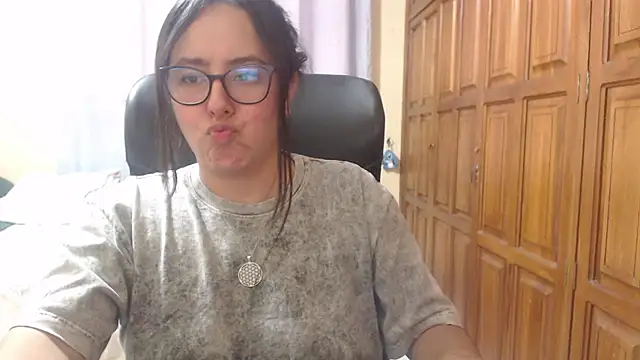 Venus_cat_ élő XXX-chatje