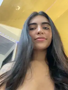 DaphneUwu Chat XXX in diretta