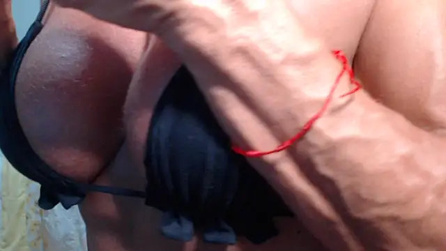 Stronggsexy Chat XXX in diretta