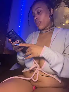 Chatroom XXX en direct de loveluna8