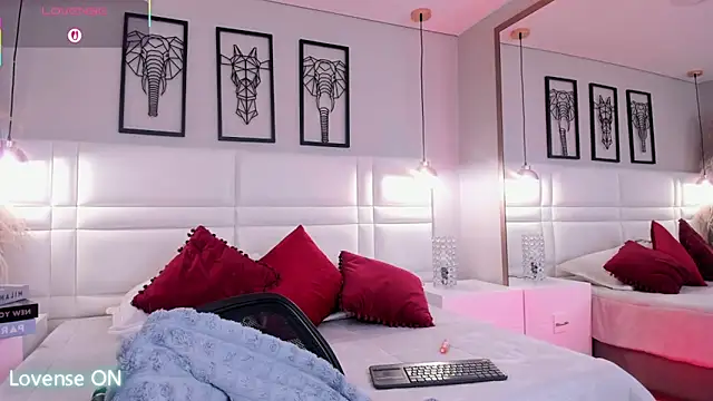 Chat +18 de Valeria_carter ao vivo