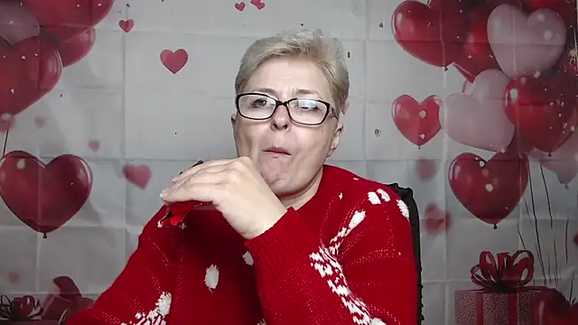 EmiliaGree Adlı Modelin Canlı XXX Sohbeti