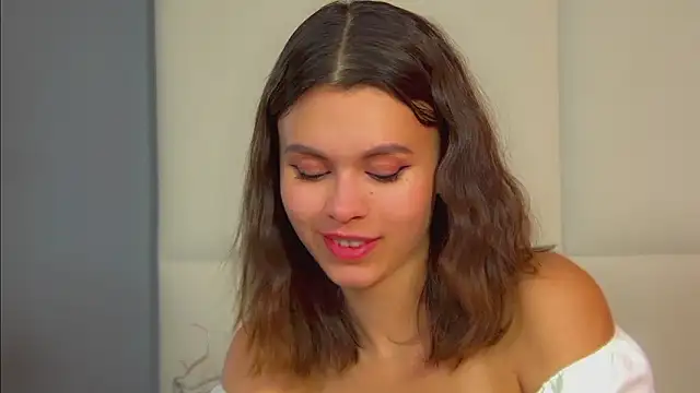 PollyLanders: онлайн-секс-чат