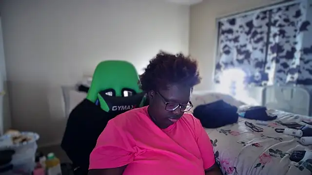 Živý XXX chat -Yagurlwest