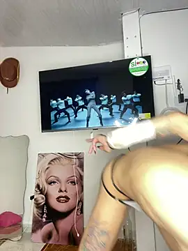 Mydreams69's Webcam Show