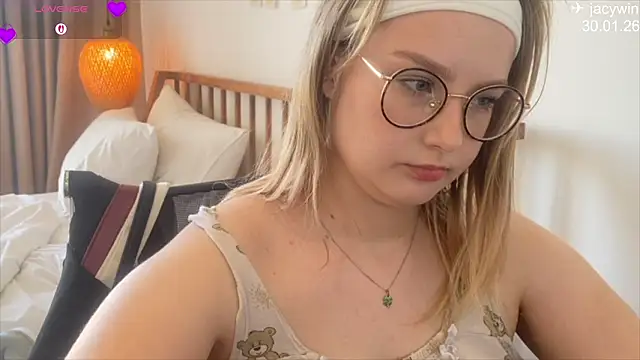 JacyWinslat Chat XXX live