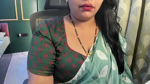 tarivishu11 Adlı Modelin Web Kamerası Şovu