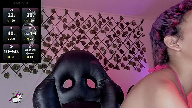 Anny_Kiitty élő XXX-chatje