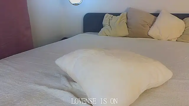 BritniBersn Live XXX chat