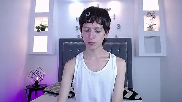 Emo_Boy_ Live XXX-Chat