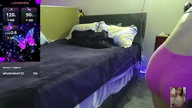 Blondiewithanass élő XXX-chatje