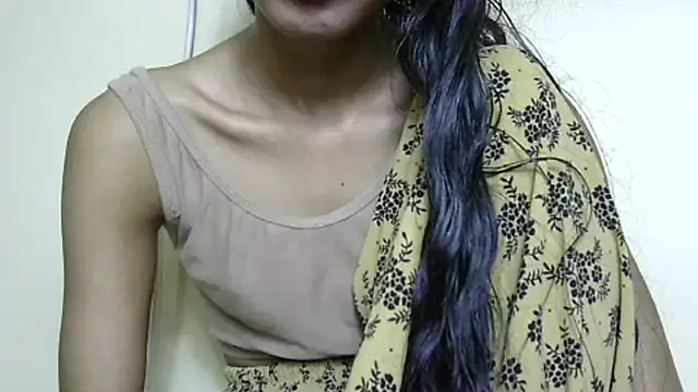 Anu_tiny live XXX chat