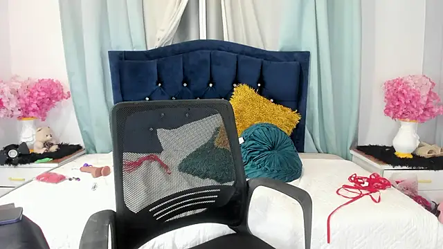 Inaya_Khalifa Live XXX-Chat