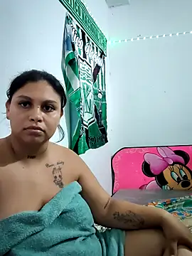 Paola_1203 – Naživo XXX chat