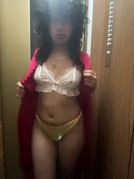 justcallmemargo élő XXX-chatje