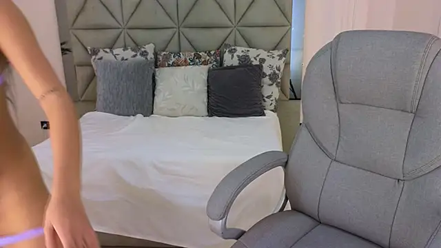 دردشة maiaa_ruiz الجنسية المباشرة