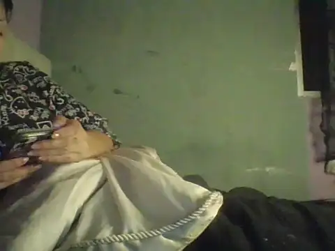 mimi_miauu Adlı Modelin Canlı XXX Sohbeti