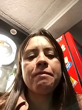 karlagiraldo198 élő XXX-chatje