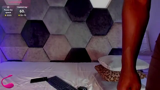 Latrellx7 Chat XXX in diretta