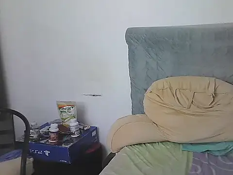 AlphaLatinoBear Chat XXX in diretta