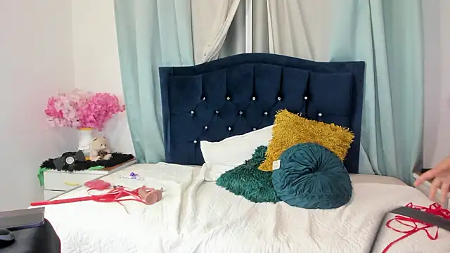 Inaya_Khalifa লাইভ XXX চ্যাট