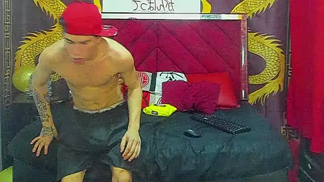 Pride_couple Chat XXX in diretta