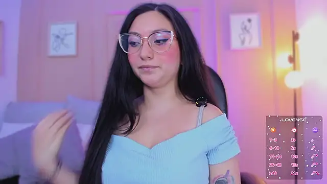 lucy_neil's Live XXX Chat