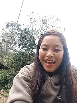 Alice-567 Adlı Modelin Canlı XXX Sohbeti