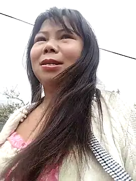 Czat XXX na żywo – lusy-00