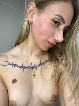 Branquinha_12 élő XXX-chatje