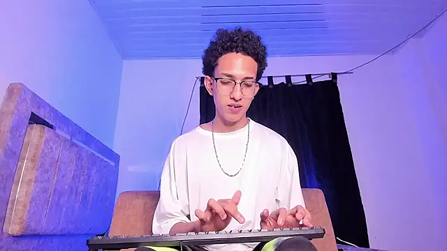 Cj_davis_ Chat XXX in diretta