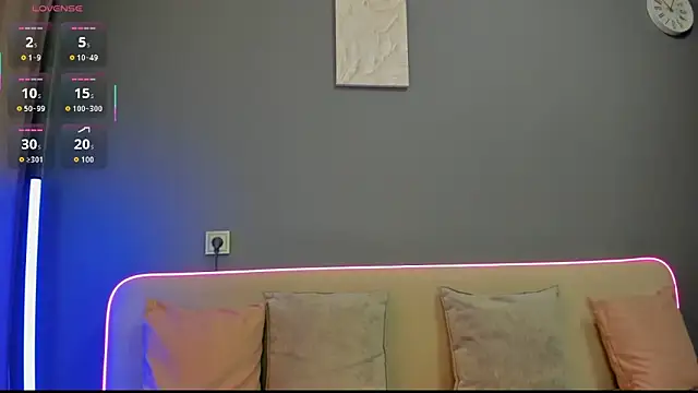 Malika_Lisan élő XXX-chatje