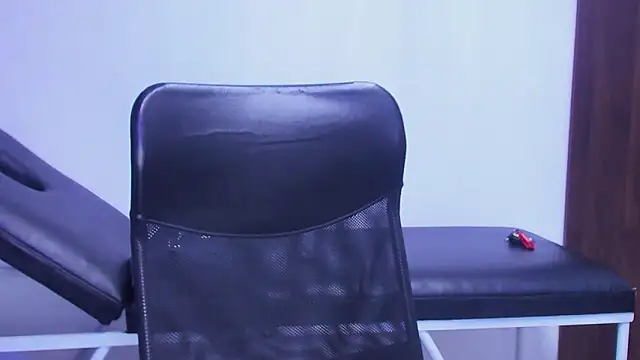 دردشة Im_Mathias الجنسية المباشرة