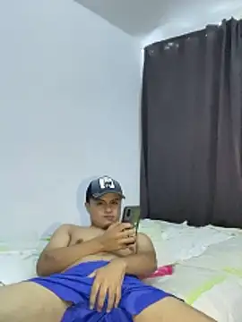 XXX chat uživo modela andresmahecha777