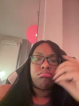 Chaniita 现场XXX聊天