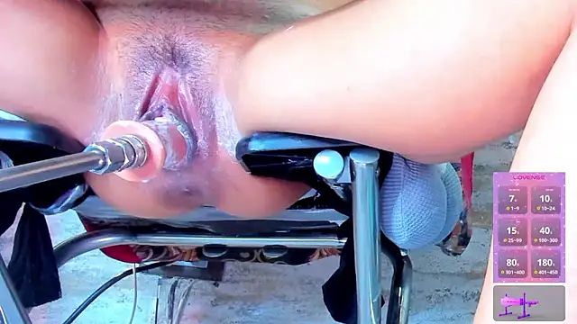 Chat +18 de Amelia_Myers ao vivo