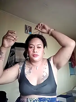 EmmaKantutera webcam show