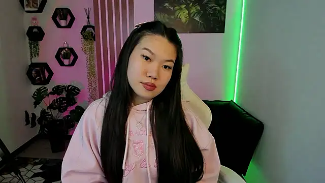 LunaPurrrのライブXXXチャット