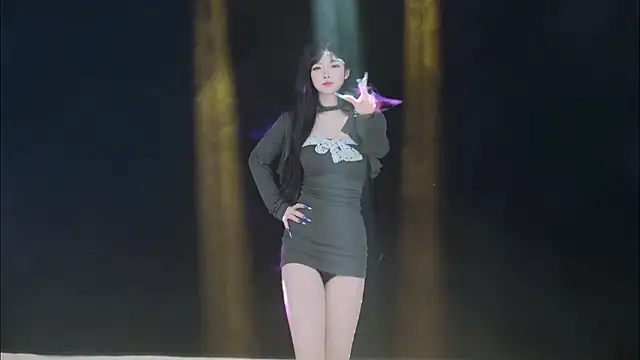 1X-oneのウェブカメラショー