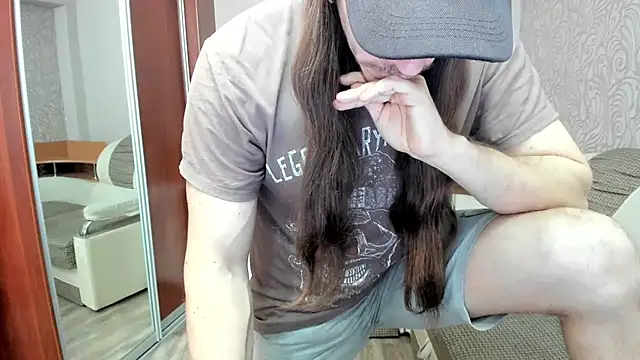 AlansonofDaddy Chat XXX in diretta