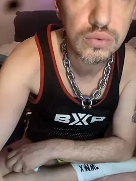 Nyctalopie8579: онлайн-секс-чат