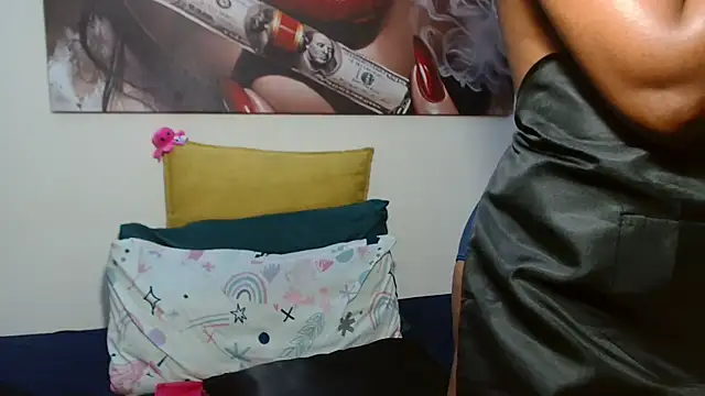 Moreish-06のライブXXXチャット